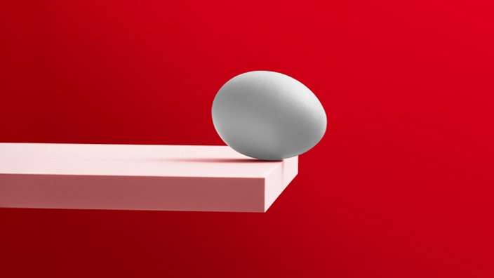 balancing egg